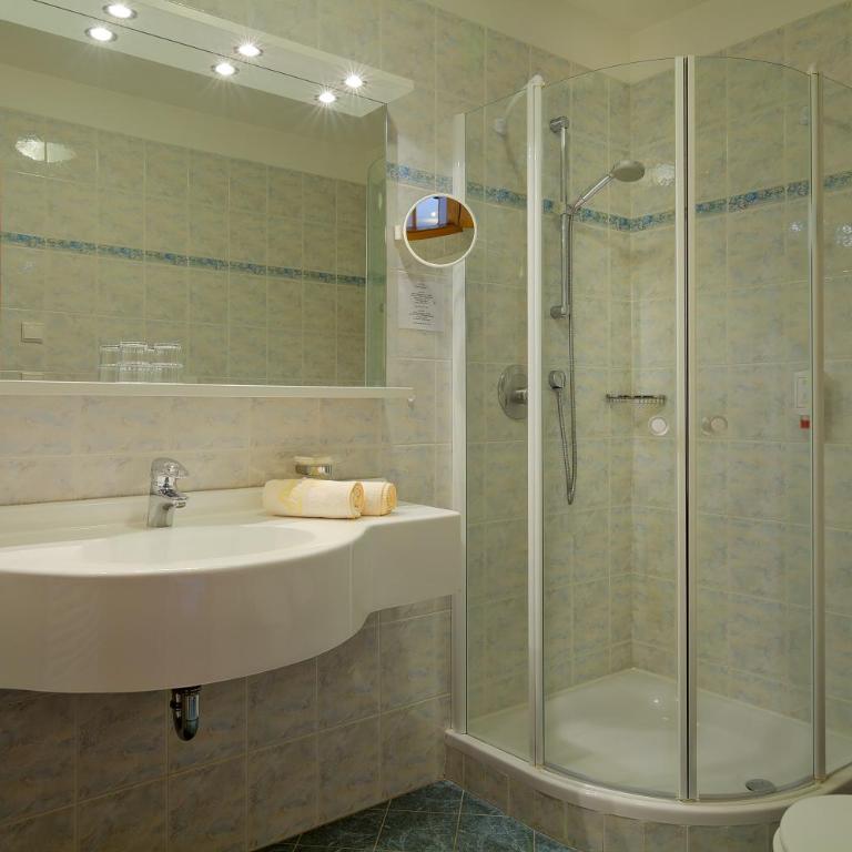 Granpanorama Wellnesshotel Sambergerhof Superior - Habitación Doble con balcón - 3