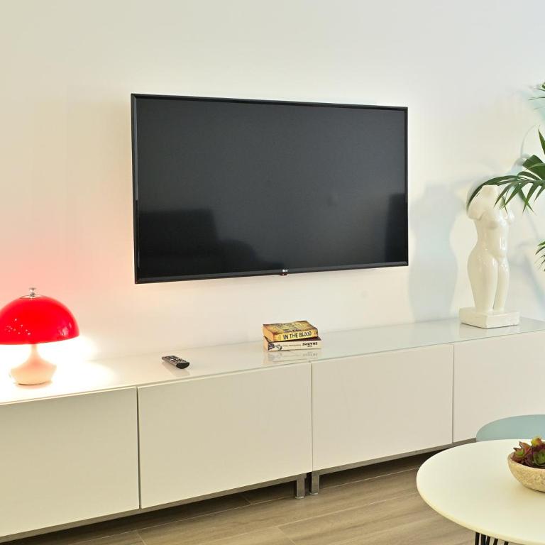 Stay In Plaza - One-Bedroom Apartment - 8