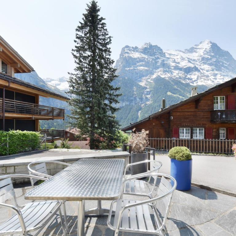 Eiger Guest House - Grindelwald - Apartment mit 3 Schlafzimmern im Erdgeschoss - Chalet Eiger - 5