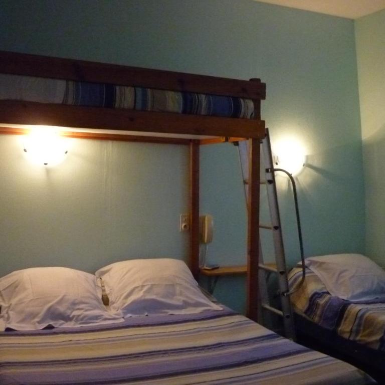Hôtel du Centre - Chambre Triple Confort - 4