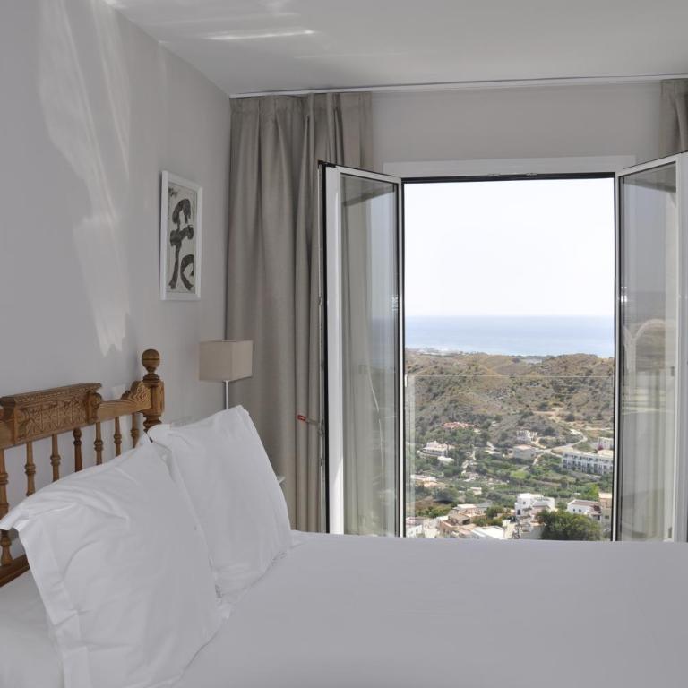 Boutique Hotel Mamabels - Habitación Doble con vistas al mar - 13