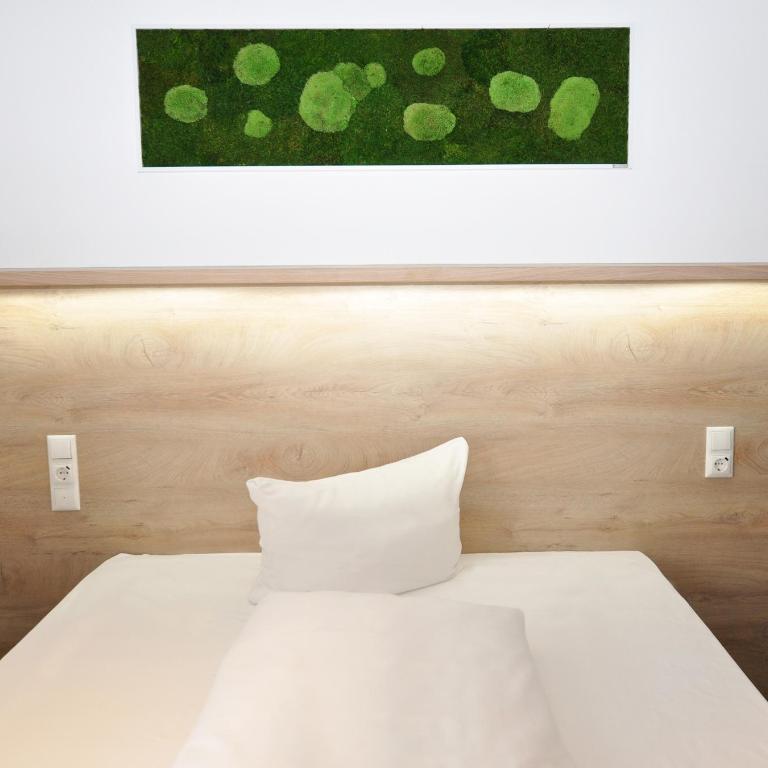 Hotel Perlach Allee by Blattl - Superior Queen Room - 10