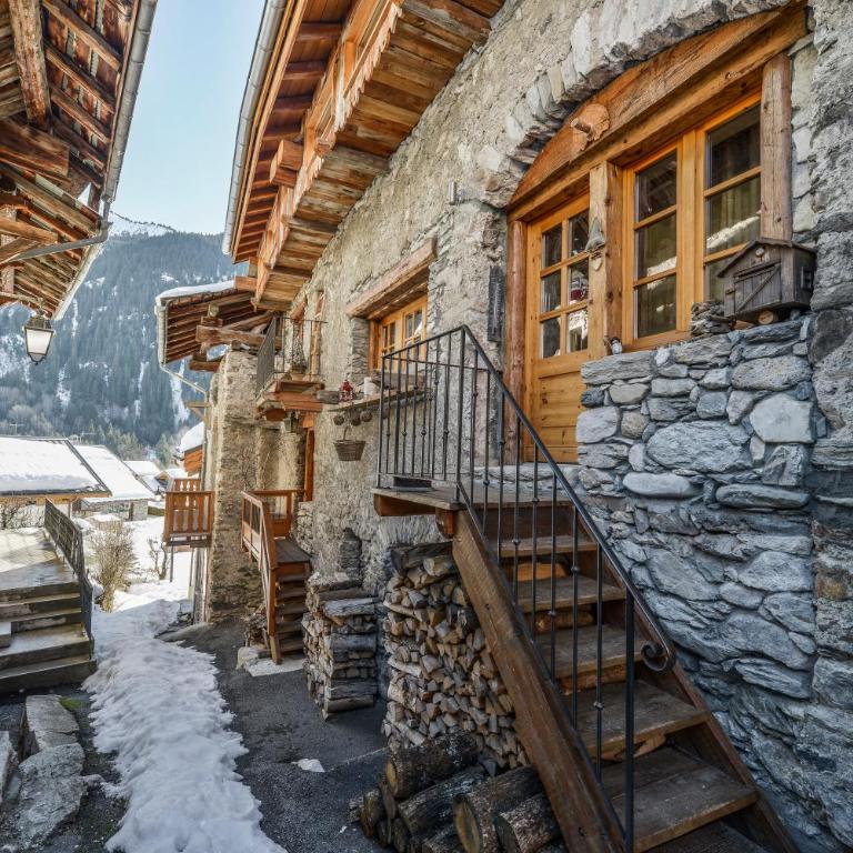 CHALET ALOUETTE Authentique Proche commerces et Pistes Nouveauté Sauna Privatif - Chalet - 1