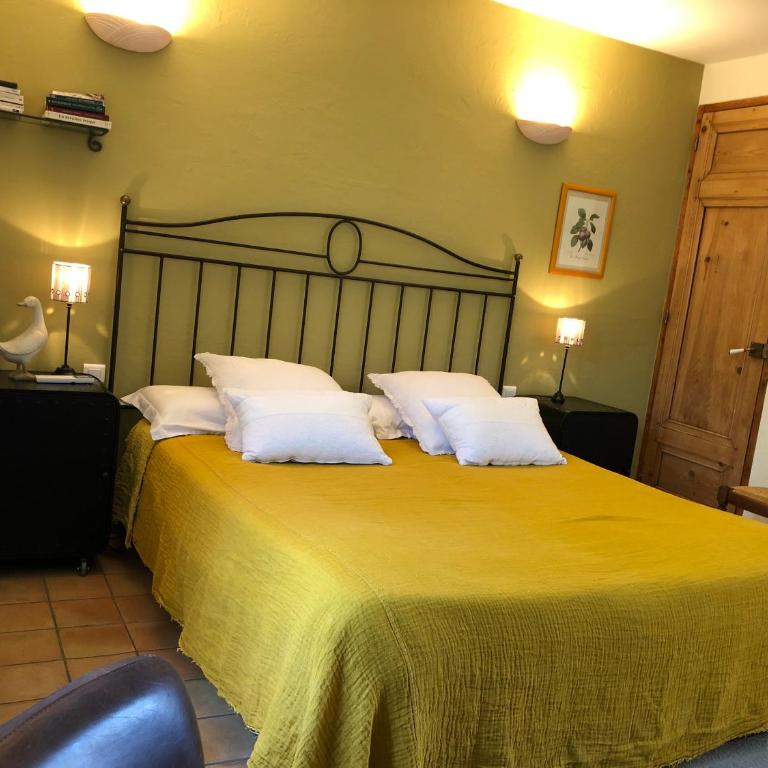 B&B La Badelle - Chambre Double avec Salle de Bains Privative - 1