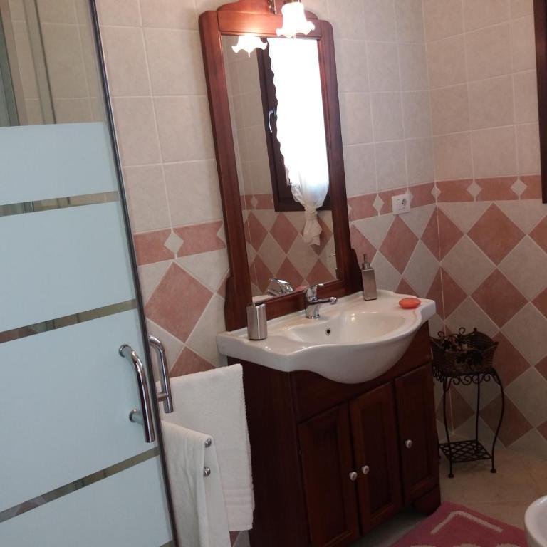 A casa di Sonja - Camera Matrimoniale/Doppia con Letti Singoli con Bagno Privato - 3