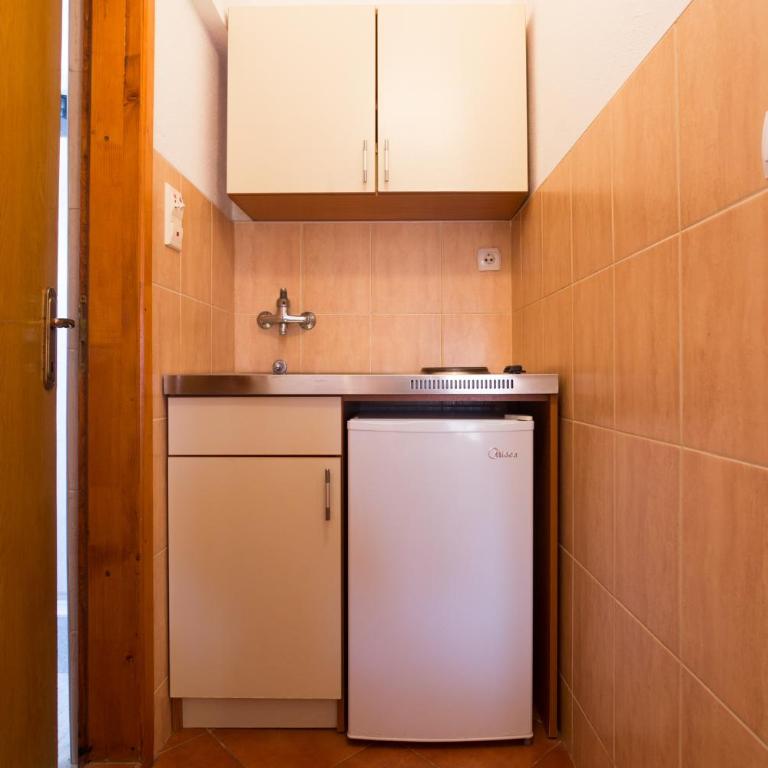 Apartments Radojević - Studio with Sea View - 5