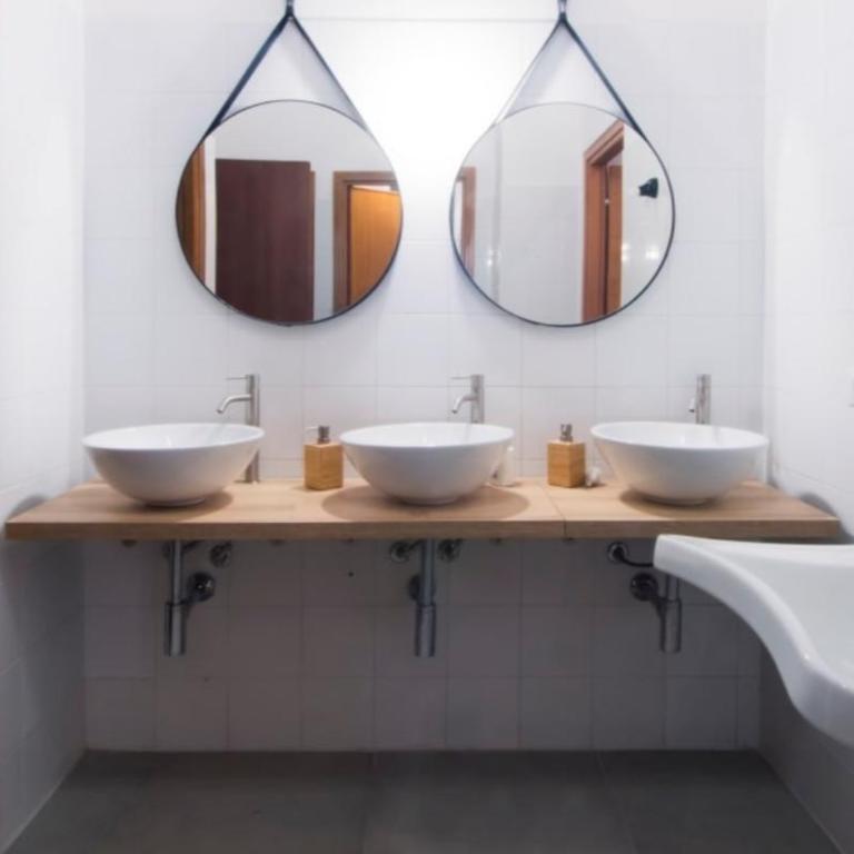 Hostelleria - Family Double Room - 1