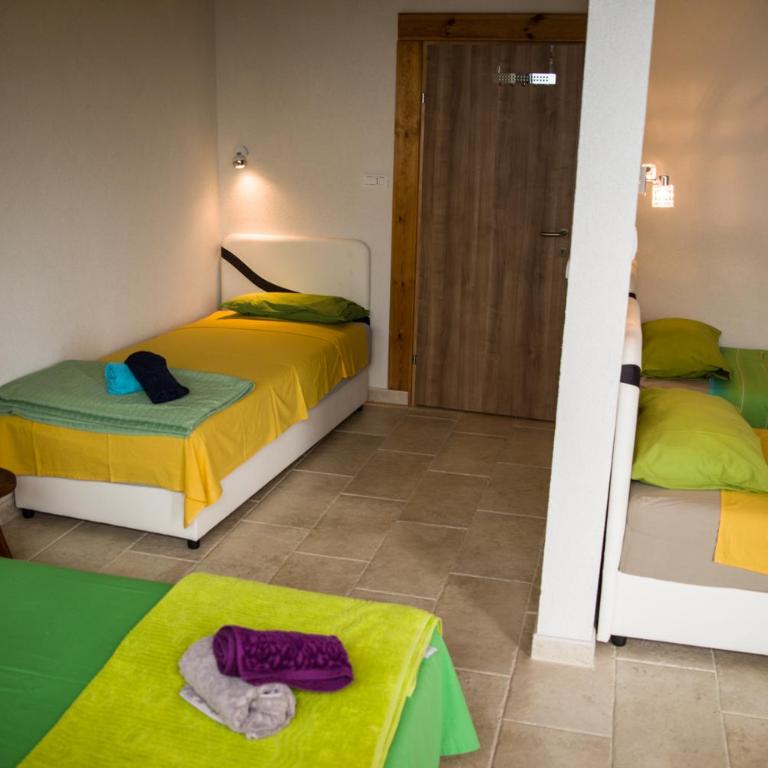 Adriatrek Bed & Breakfast - Quadruple Room with Terrace - 4