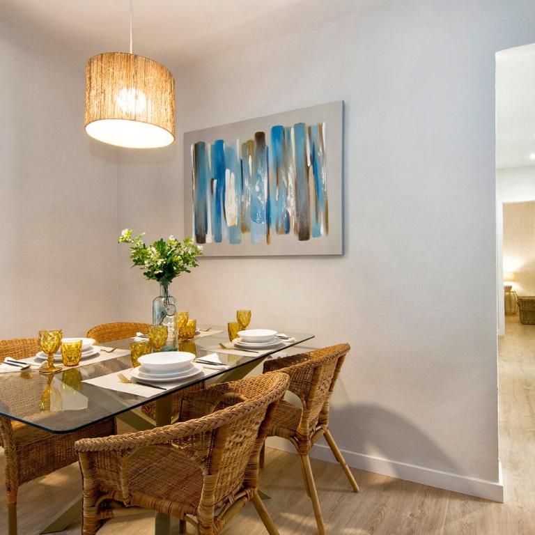 Apartamentos Los Lobos - Two-Bedroom Apartment with Balcony - 3