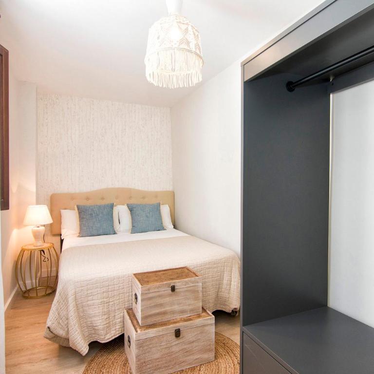 Apartamentos Los Lobos - One-Bedroom Apartment - 11
