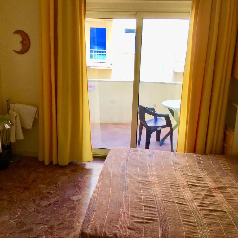 Catalan rooms - Camera Matrimoniale con Balcone - 7
