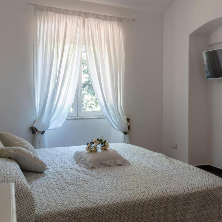 La BRIGNA B&B Il bosco sul mare - Camera Deluxe Matrimoniale con Vista Mare - 2