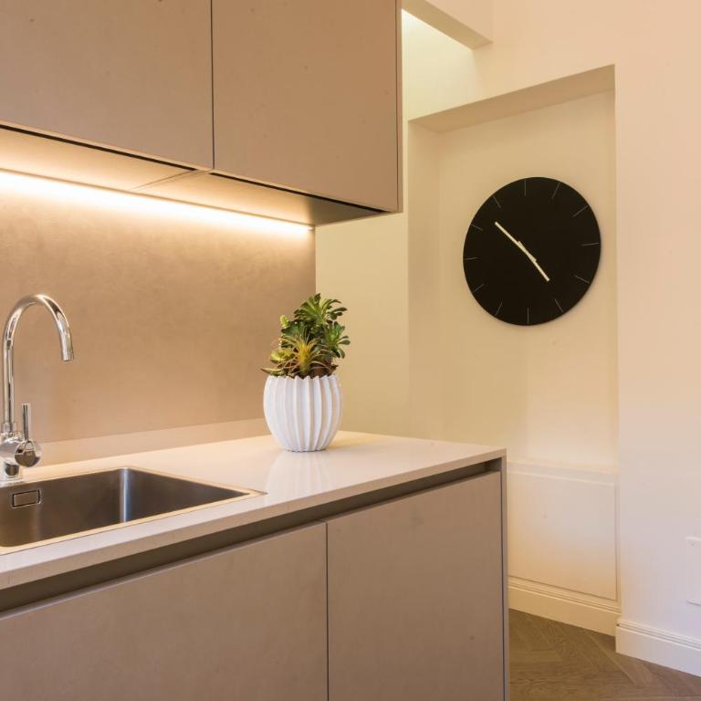 Apartments Florence - Duomo Contemporary - Appartamento con 3 Camere da Letto - 10
