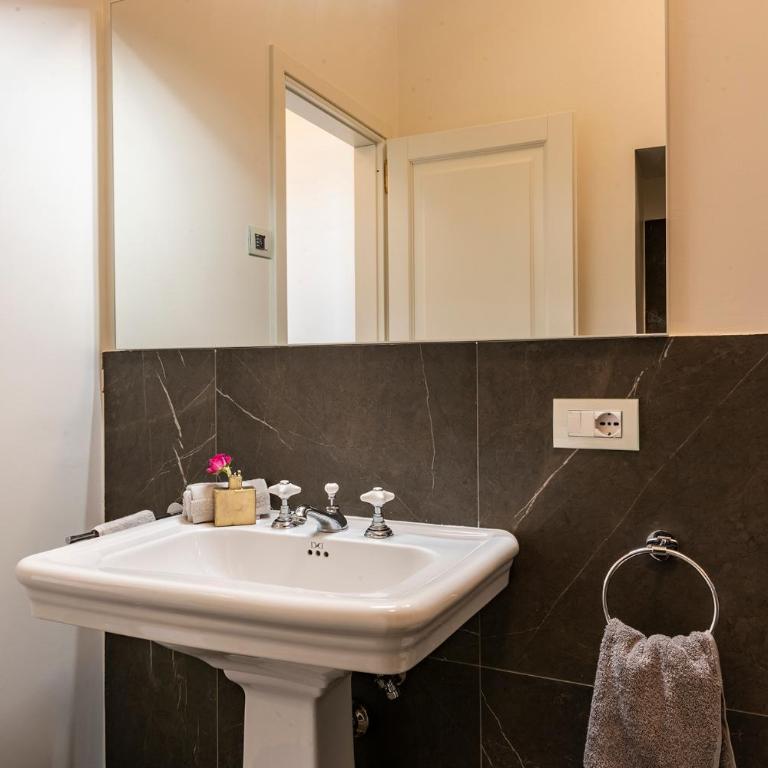 Apartments Florence - Brunelleschi Stylish - Appartamento con 2 Camere da Letto - 16