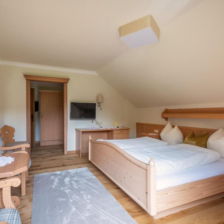 Landhotel Hochlackenhof - Comfort Double Room - 1