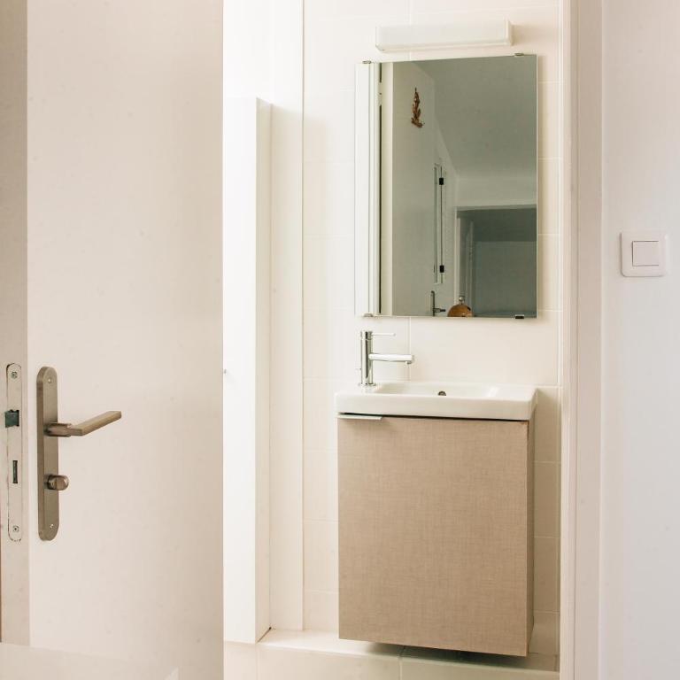 Adorable apartment in Nice downtown - Appartement 2 Chambres - 28