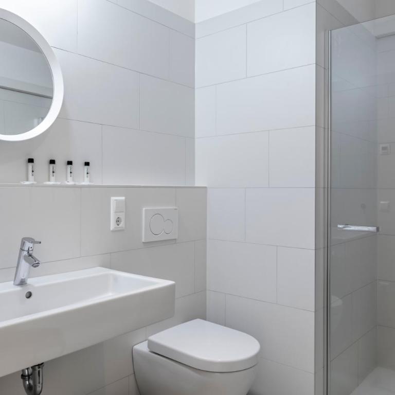 Stay COOPER l MAVIK Loft & Apartment - Three-Bedroom Apartment - 13