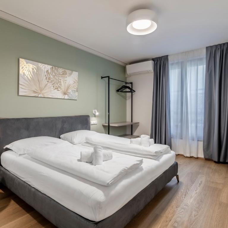 Stay COOPER l MAVIK Loft & Apartment - Three-Bedroom Apartment - 3