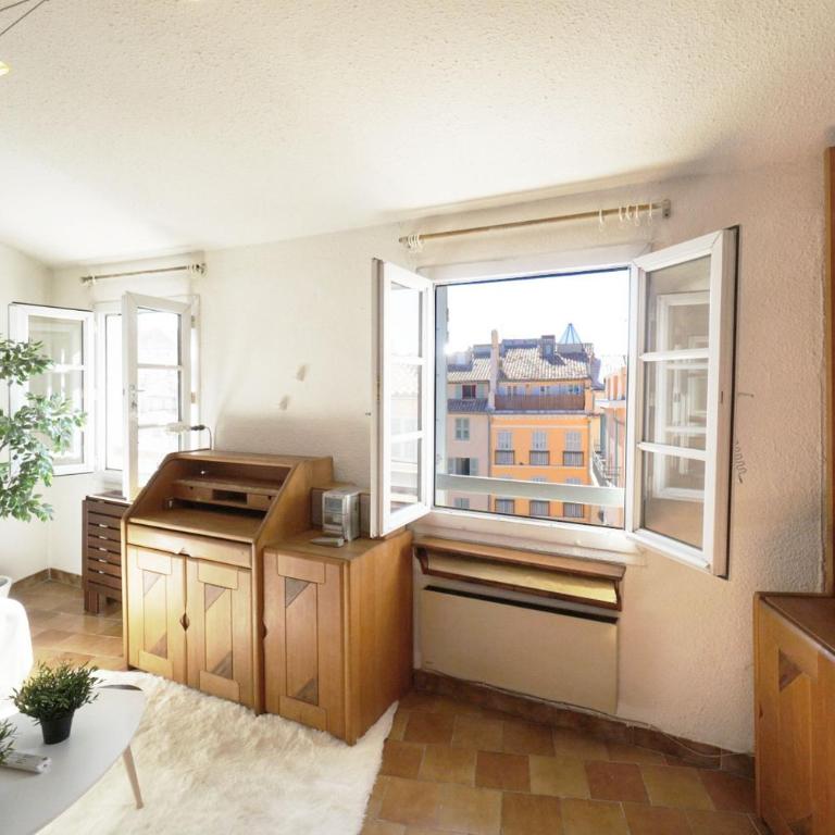 GregBnb - Centre ancien - CLIMATISÉ - T2 Mezzanine - 6eme étage - Apartment - 6