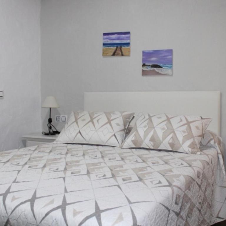 Hostal El Espinel - Habitación con cama grande - 5