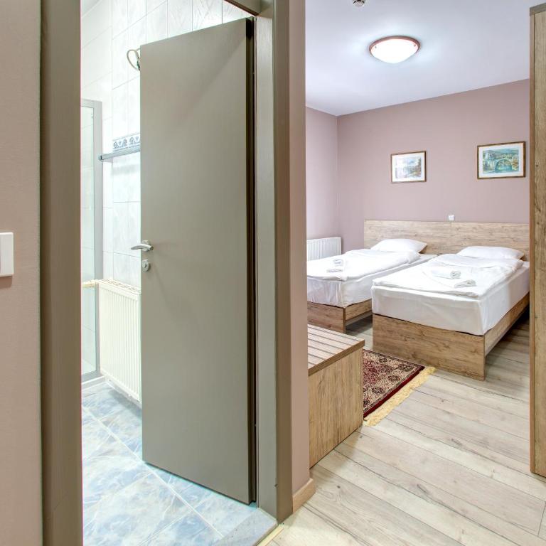 Motel MontaNaro - Deluxe Double or Twin Room - 8
