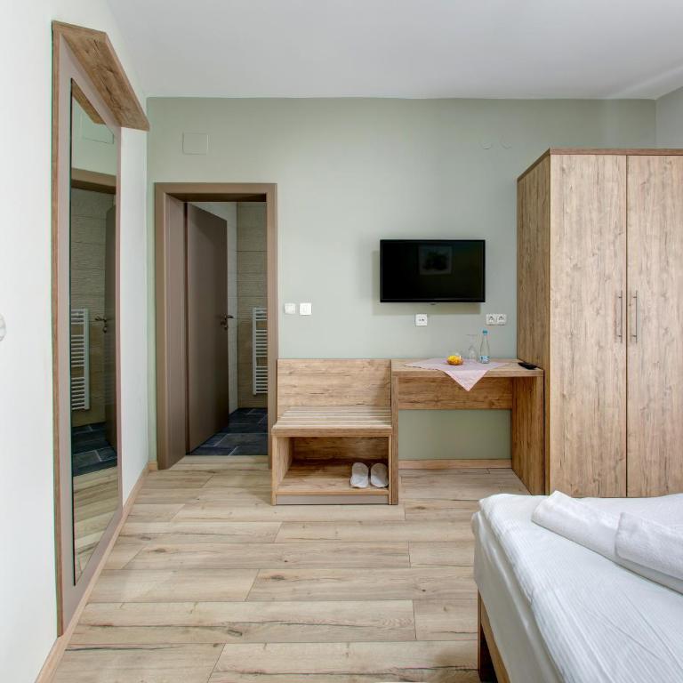 Motel MontaNaro - Deluxe Double or Twin Room - 3