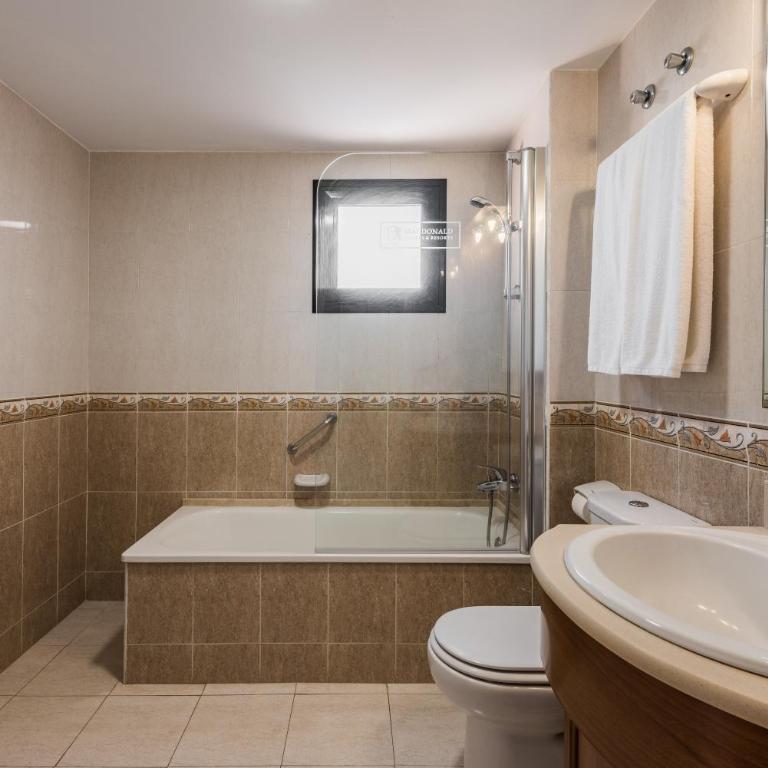 Macdonald Doña Lola Resort - Apartamento Superior Extra con 2 dormitorios, terraza y vistas al mar - 4