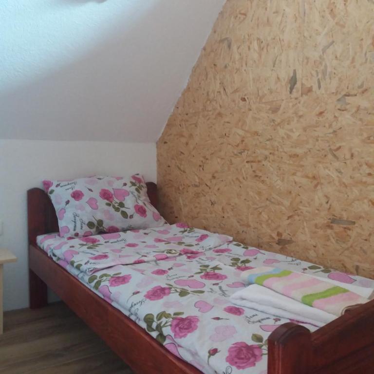Guest House Vukicevic - Small Twin Room - 3