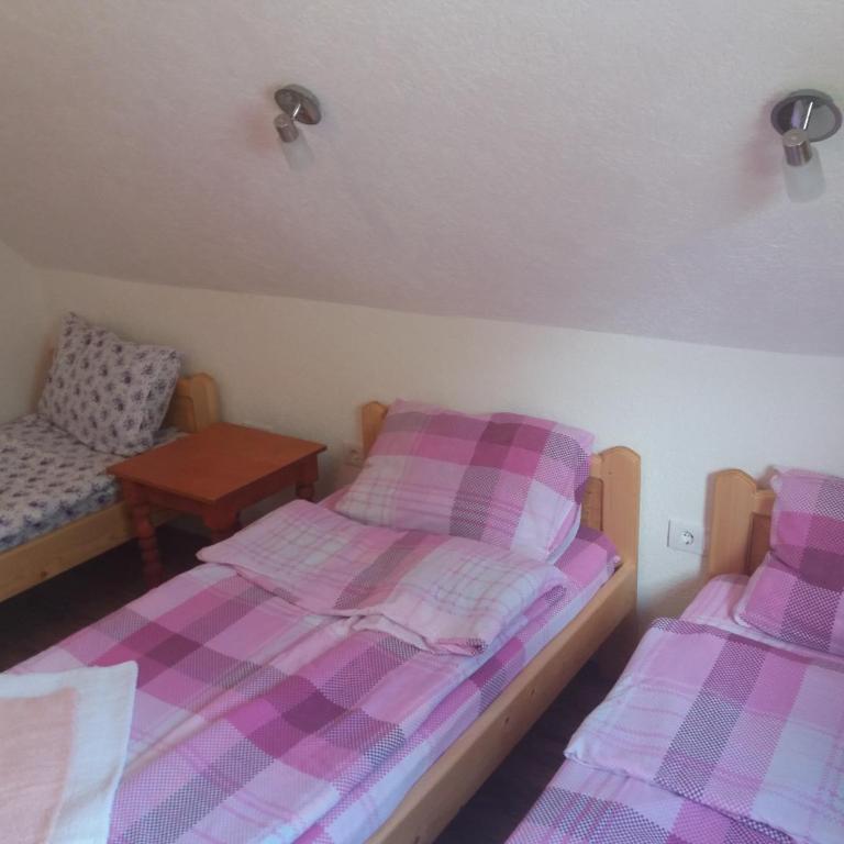 Guest House Vukicevic - Classic Triple Room - 7