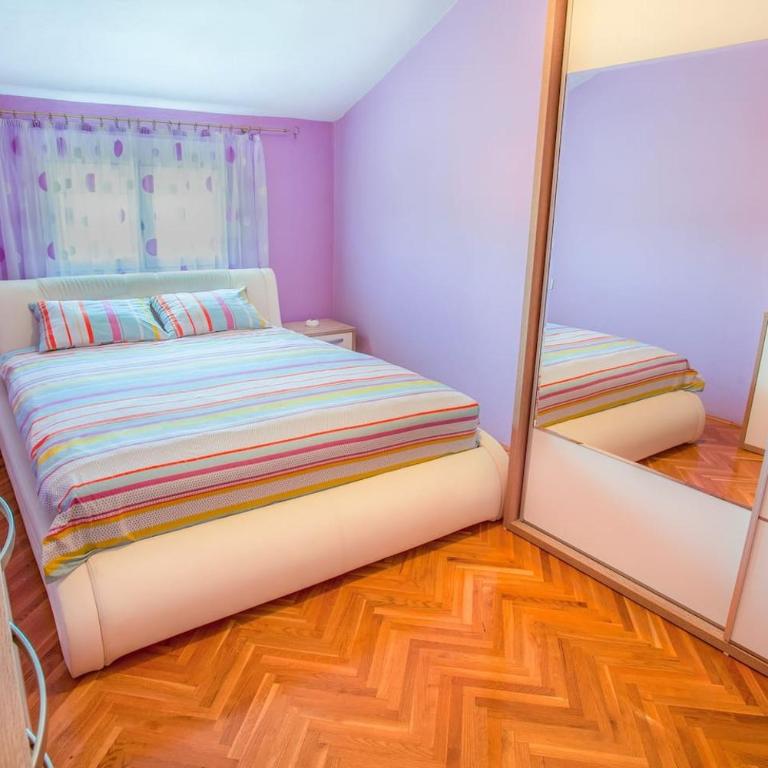 Luxury House Petrovic - Vranjina Skadar Lake - Three-Bedroom Villa - 11