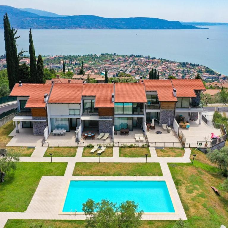 Casa Vigole - Two-Bedroom House with Balcony and Lake View - 2