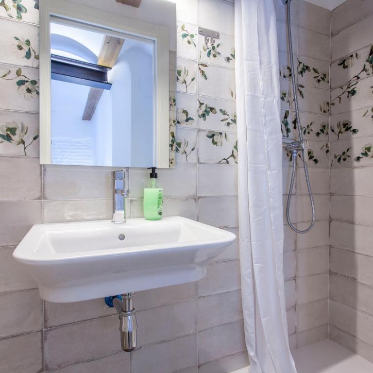 ApartUP Central Market II - One-Bedroom Apartment - 15