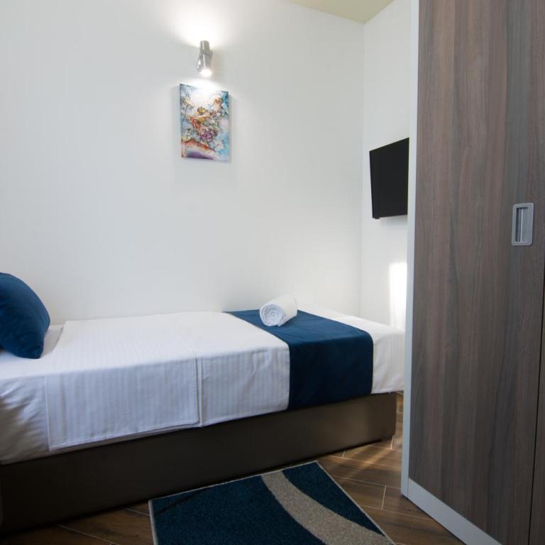 Omia - Deluks Trokrevetna Soba - 4