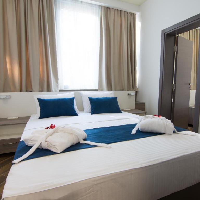 Omia - Deluks Trokrevetna Soba - 5