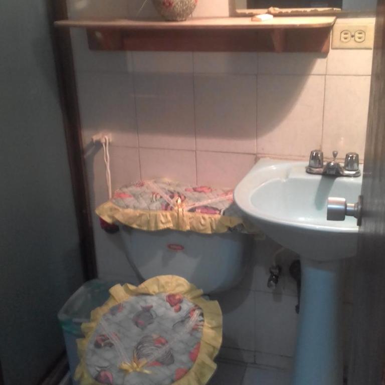 Candida - Single Room with Shared Bathroom - 3
