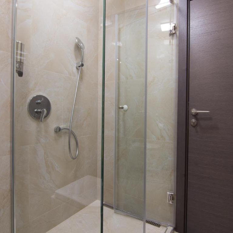 Omia - Deluks Dvokrevetna Soba sa Bračnim Krevetom - 7