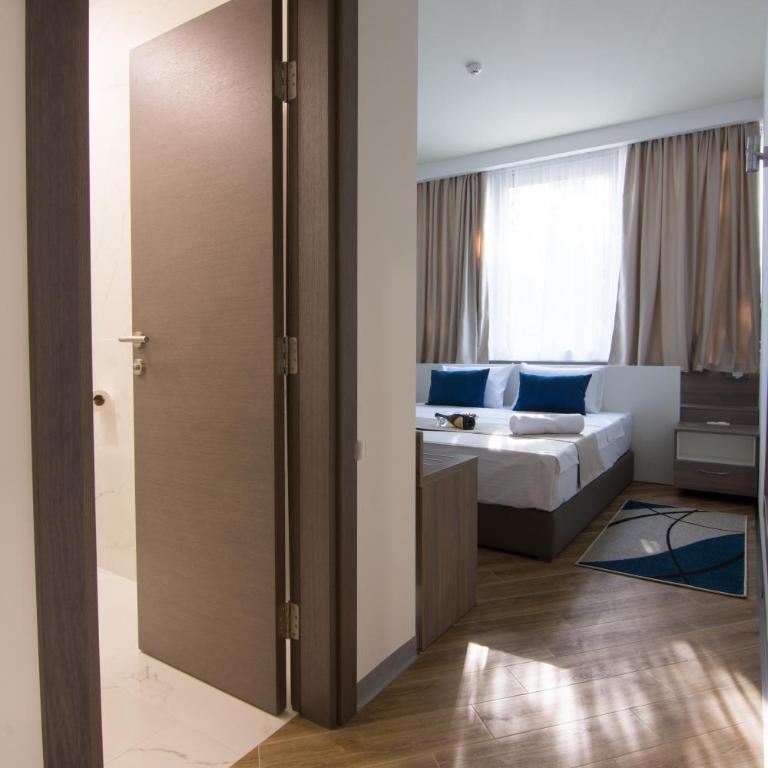 Omia - Deluks Dvokrevetna Soba sa Bračnim Krevetom - 10