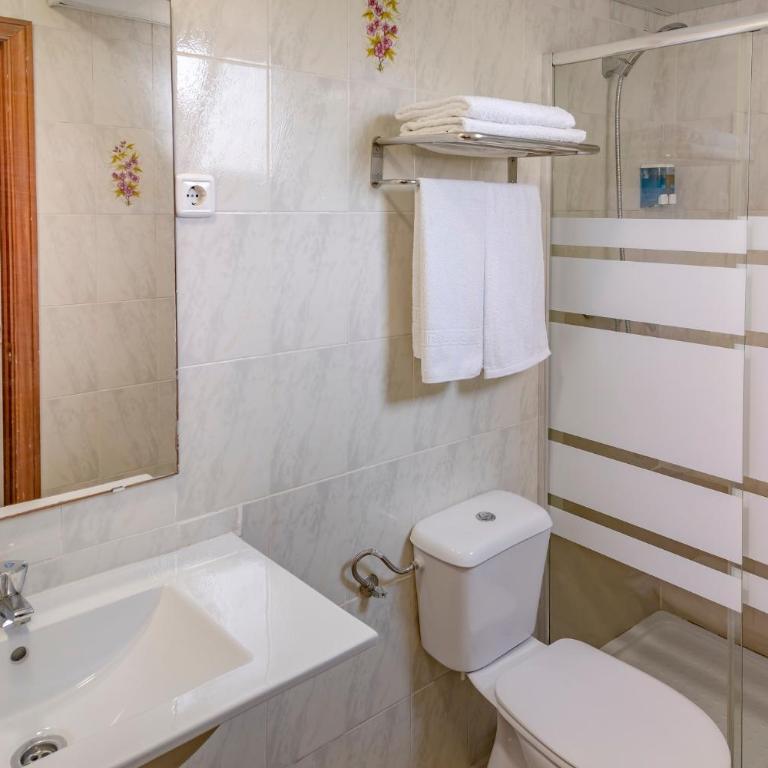 Hotel Niza - Habitación Familiar Estándar - 4