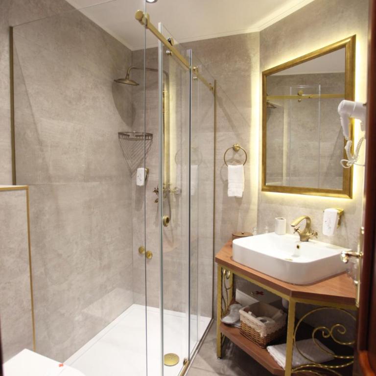 Provence rooms - Dvokrevetna Soba sa Bračnim Krevetom - 7