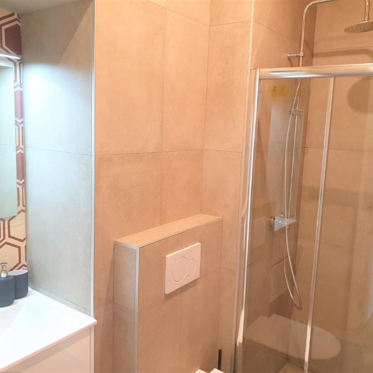 STUDIO CENTRE MER 301 - Appartement - 5