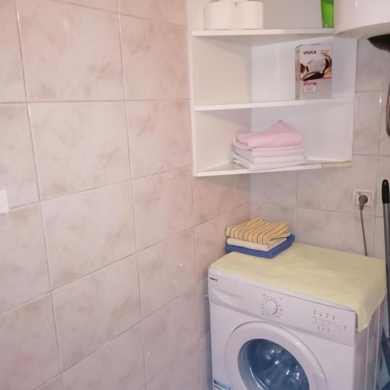 Centar Budva - Two-Bedroom Apartment - 11