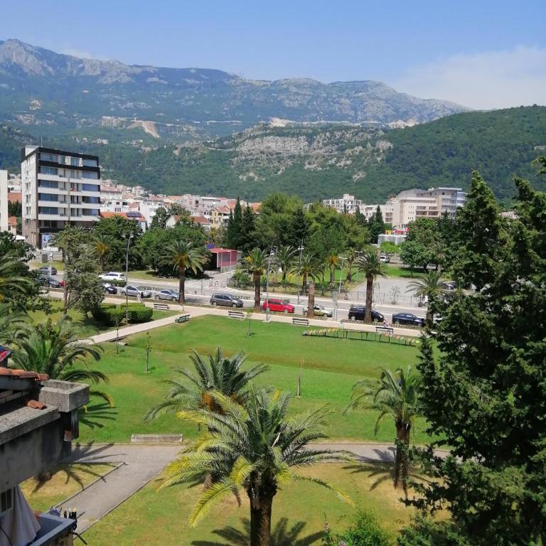 Centar Budva - Two-Bedroom Apartment - 3