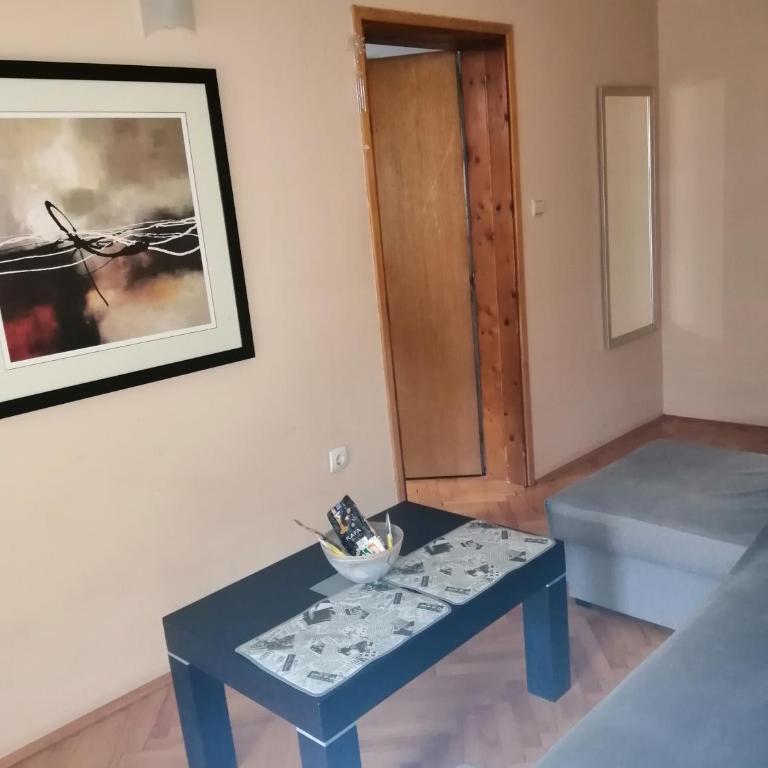 Centar Budva - Two-Bedroom Apartment - 2