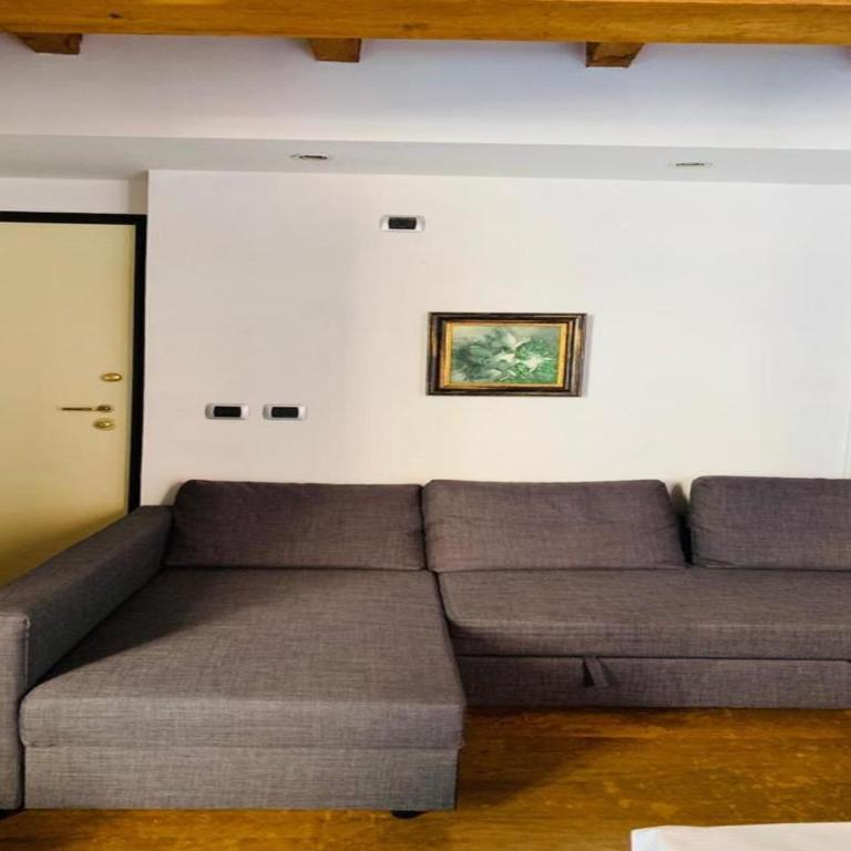 whouse suite GOLD TOWERS - One-Bedroom Apartment - 14
