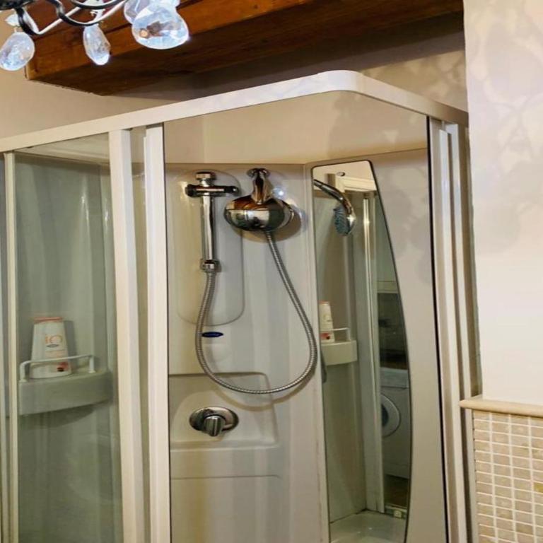whouse suite GOLD TOWERS - One-Bedroom Apartment - 18