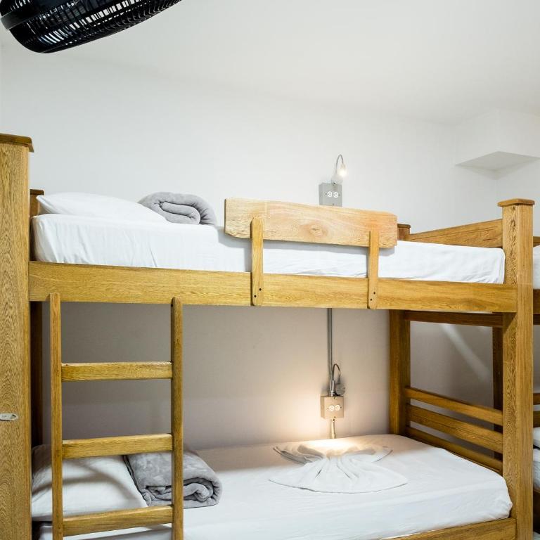 Medellin Backpacker Hostel - Bunk Bed in Mixed Dormitory Room - 3