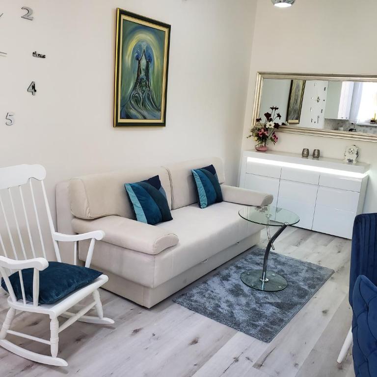 MM Apartment - One-Bedroom Apartment - 10
