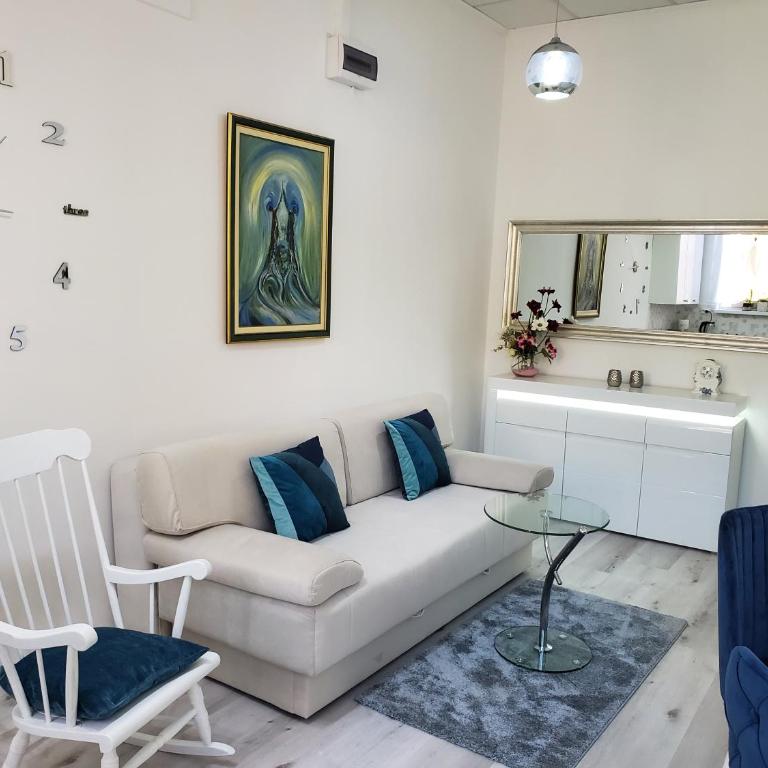 MM Apartment - One-Bedroom Apartment - 11