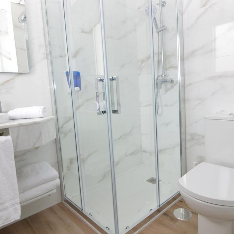 Hotel Castillo Benidorm - Habitación Triple con balcón - 7
