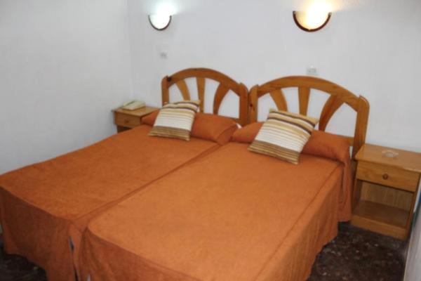 Pension Americano - Habitación Doble con ducha - 2 camas - Sin aseo - 3